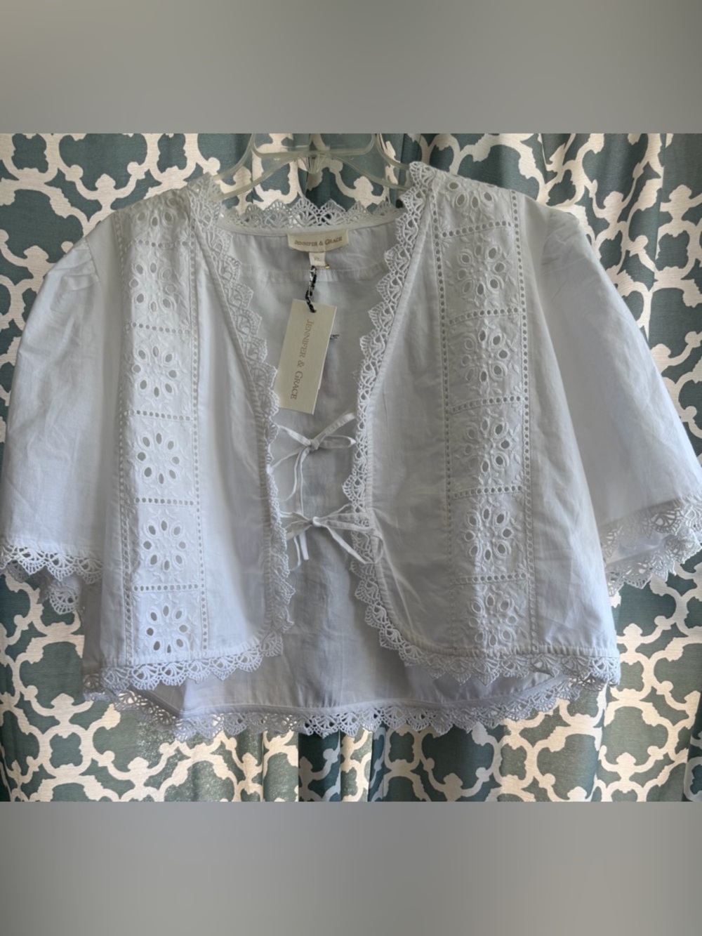 Jennifer & Grace White Eyelet Lace Tie-Front Top NEW WITH TAGS